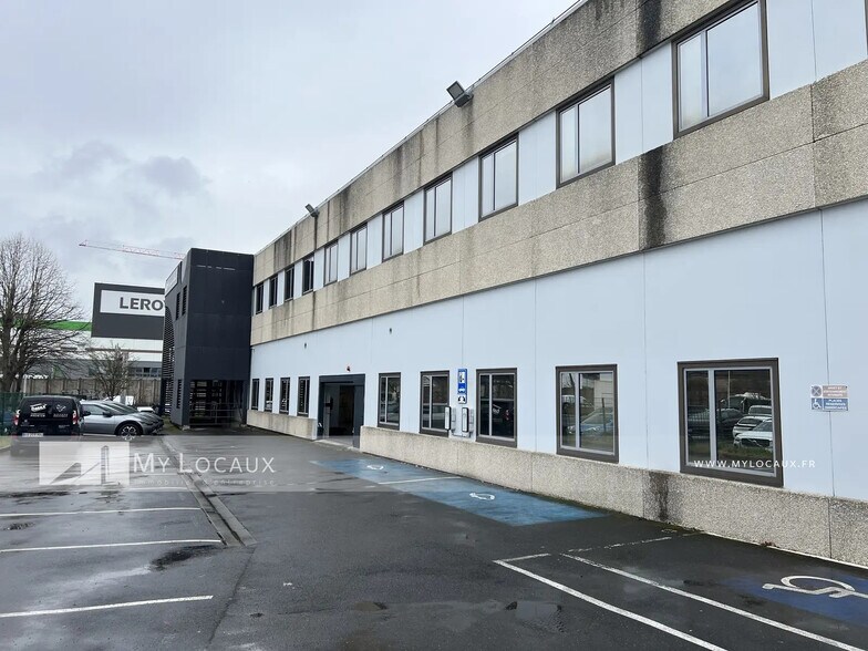Local d’activités dans Nanterre à louer - Photo de l’immeuble – Image 2 sur 14