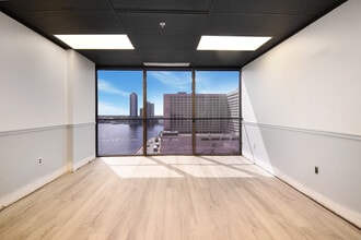 233 E Bay St, Jacksonville, FL à louer Photo intérieure– Image 1 sur 10