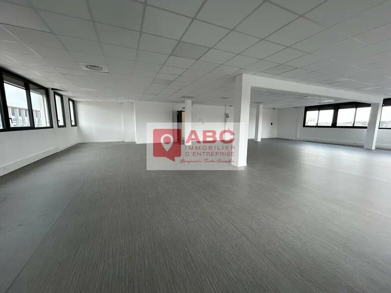 Bureau dans Lattes à louer - Photo de l’immeuble – Image 2 sur 6