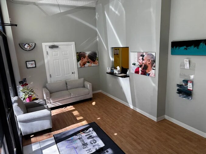 329 White St, Norman, OK à louer - Photo de l’immeuble – Image 3 sur 5