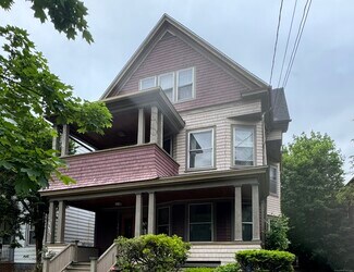 Plus de détails pour 96 Hubinger St, New Haven, CT - Logement à vendre