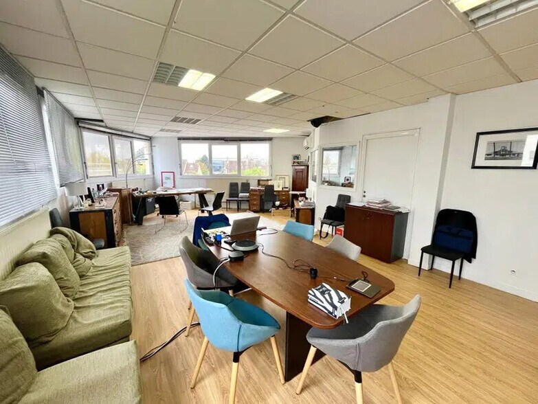 Bureau dans Chatou à vendre - Photo intérieure – Image 2 sur 11