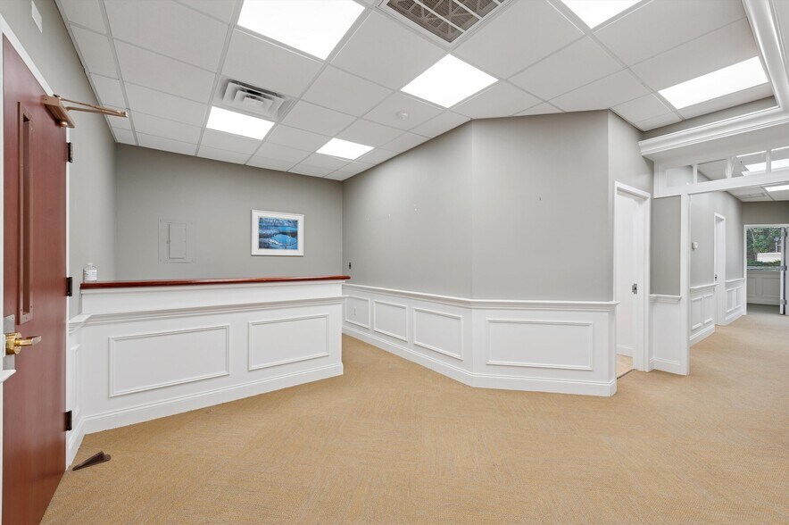 300 Pantigo Pl, East Hampton, NY à louer - Photo intérieure – Image 3 sur 17