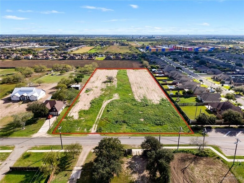 1802 N Jackson Rd, Edinburg, TX à vendre - Aérien – Image 1 sur 9