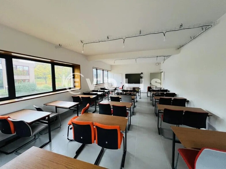 6 Allée Hendrik Lorentz, Champs-sur-Marne à louer - Photo intérieure – Image 2 sur 6