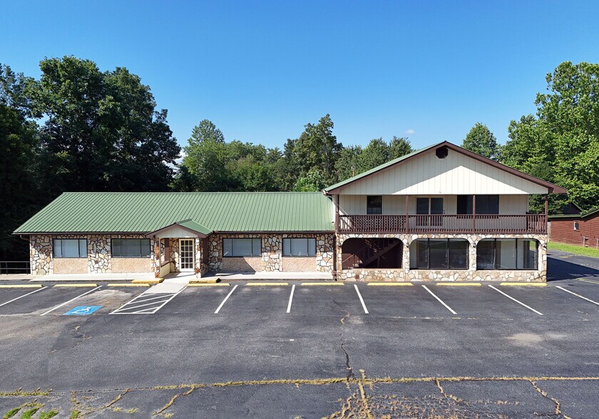 10 Deer Crossing Trl, Blairsville, GA à vendre - Photo de l’immeuble – Image 1 sur 73