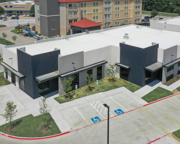 240 W Exchange Pky, Allen, TX à louer - Photo de l’immeuble – Image 2 sur 5
