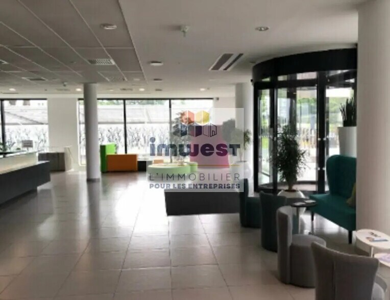 Bureau dans Rennes à louer - Photo de l’immeuble – Image 1 sur 9