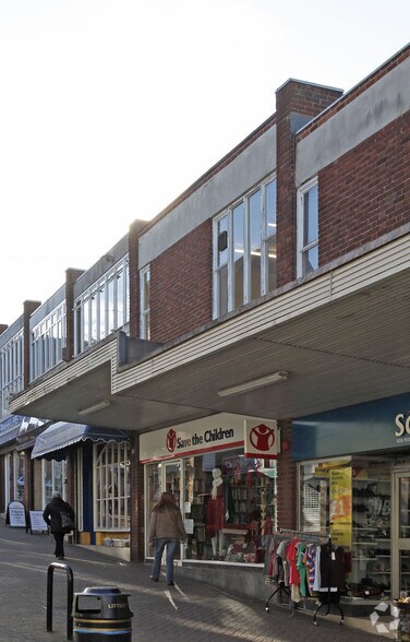 19 Peckingham St, Halesowen à louer - Photo de l’immeuble – Image 2 sur 2