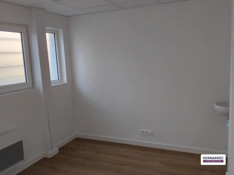 Bureau dans Bruz à vendre - Photo intérieure – Image 2 sur 4