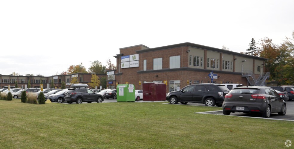 3195 Boul de la Pinière, Terrebonne, QC à louer - Photo de l’immeuble – Image 2 sur 2