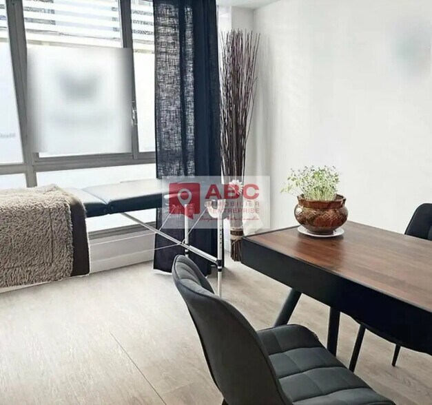 Bureau dans Montpellier à vendre - Photo de l’immeuble – Image 3 sur 5