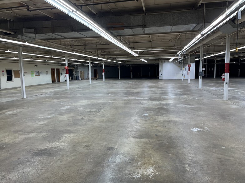 100 S Main St, La Crosse, VA à louer - Photo de l’immeuble – Image 3 sur 13