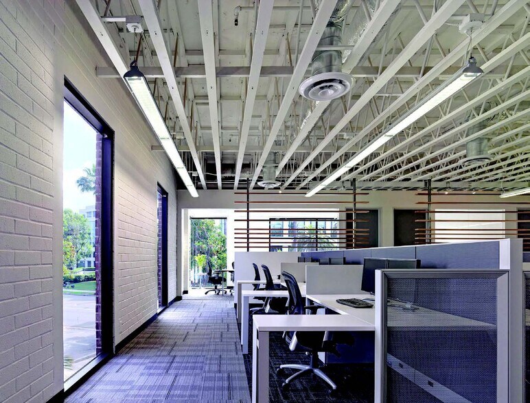 1655 26th St, Santa Monica, CA à louer - Photo de l’immeuble – Image 3 sur 12