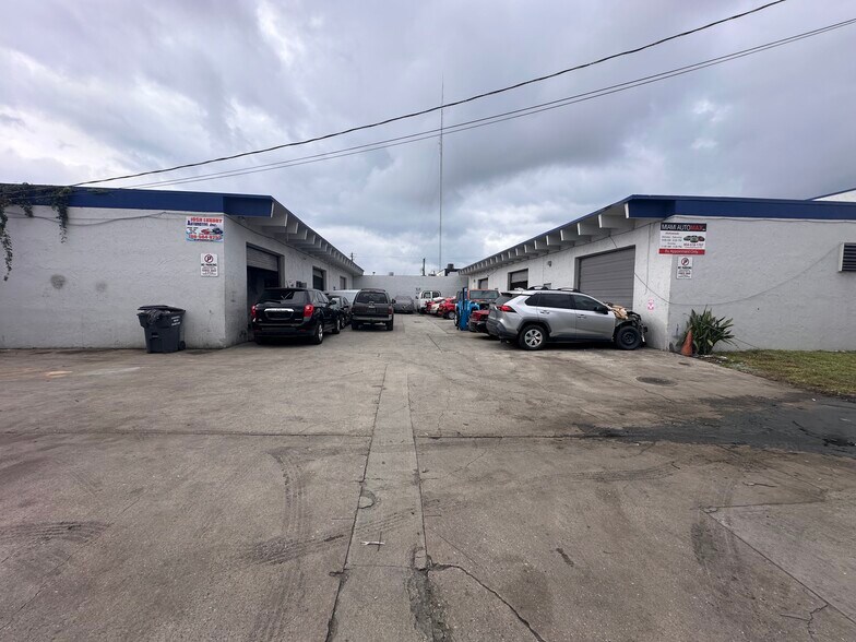 5716-5718 Rodman St, Hollywood, FL à louer - Photo de l’immeuble – Image 2 sur 8