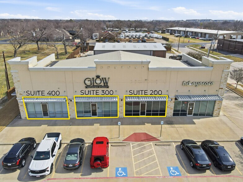 6000 Denton Hwy, Watauga, TX à louer - Photo principale – Image 1 sur 16