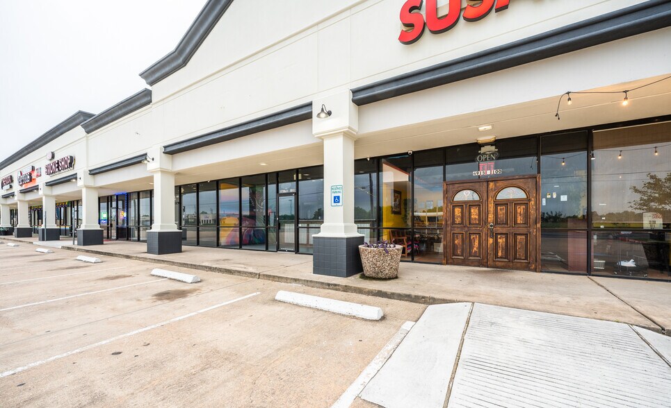 4915 Fm 2920 Rd, Spring, TX à louer - Photo de l’immeuble – Image 3 sur 27