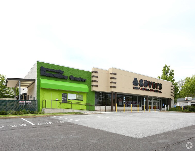 300 N York Rd, Willow Grove, PA à louer - Photo de l’immeuble – Image 3 sur 16