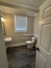 1413 Laurens Rd, Greenville, SC à louer Photo intérieure– Image 2 sur 5