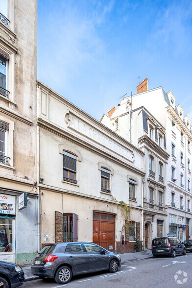 Local d’activités dans Lyon à louer - Photo de l’immeuble – Image 3 sur 4