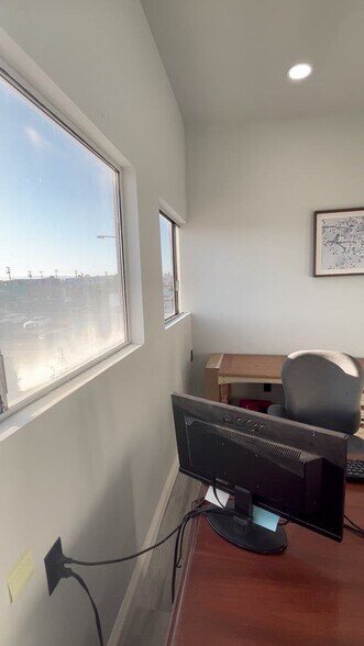 5564 Sepulveda Blvd, Culver City, CA à louer - Vidéo sur l’annonce professionnelle – Image 3 sur 12
