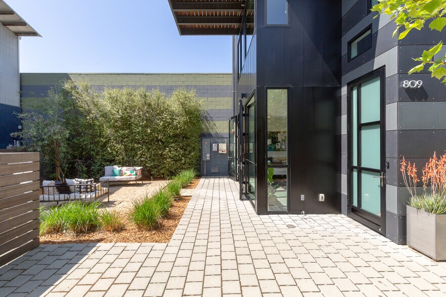 809 Folger Ave, Berkeley, CA à vendre - Photo intérieure – Image 2 sur 8