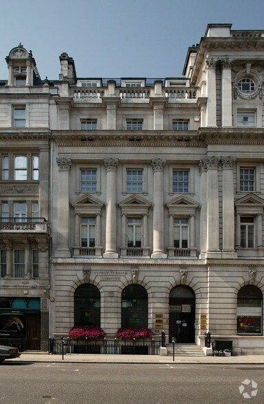11-12 Pall Mall, Londres à louer - Photo de l’immeuble – Image 2 sur 7