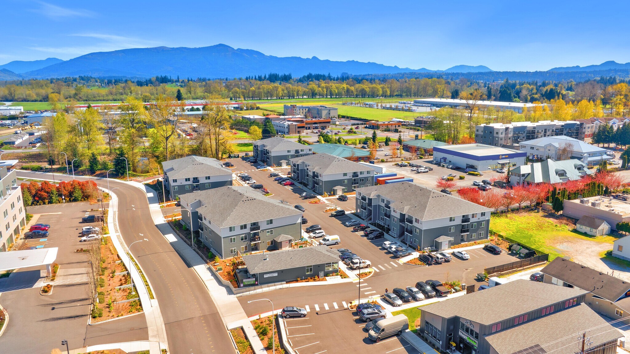 200 E McCorquedale Rd, Burlington, WA à vendre Photo principale– Image 1 sur 73