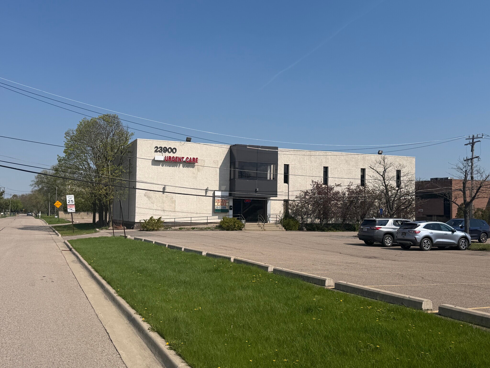 23900 Orchard Lake Rd, Farmington Hills, MI à vendre Photo principale– Image 1 sur 19