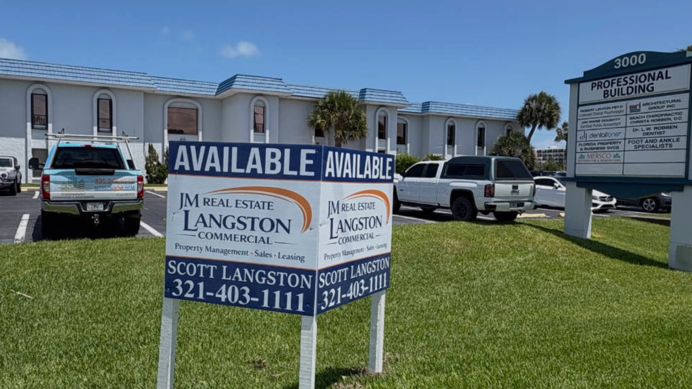 3000 N Atlantic Ave, Cocoa Beach, FL 32931 - Lot 1 - - Photo intérieure - Image 2 of 12