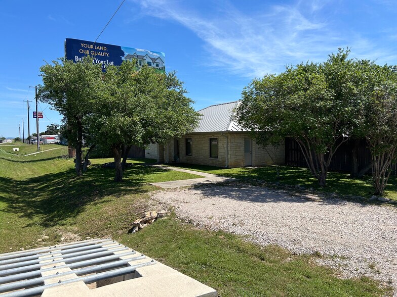 3001 Hwy 281 S, Marble Falls, TX à louer - Photo de l’immeuble – Image 3 sur 16