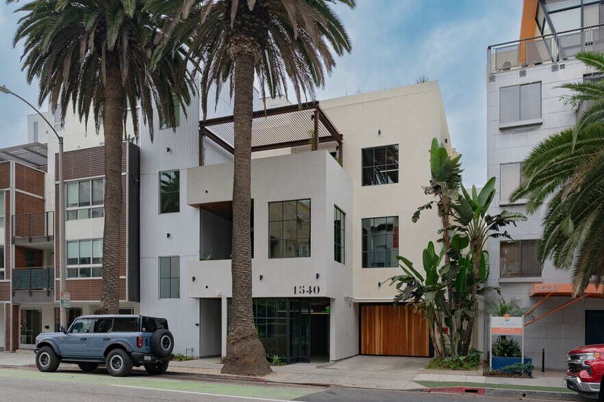 1540 7th St, Santa Monica, CA à vendre - Photo de l’immeuble – Image 1 sur 7