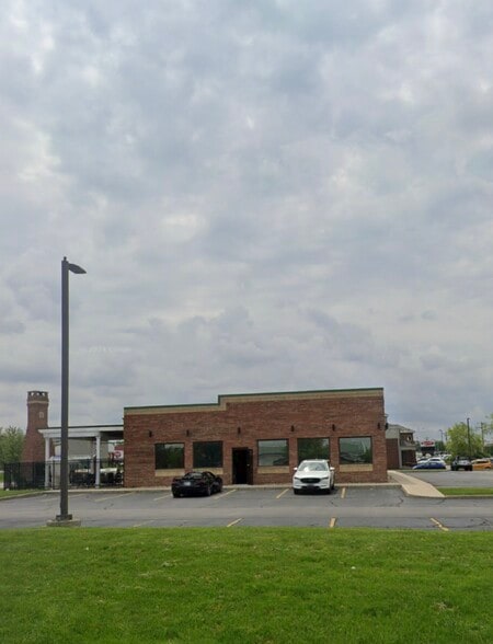 10685 Randolph St, Crown Point, IN à vendre - Photo de l’immeuble – Image 2 sur 10