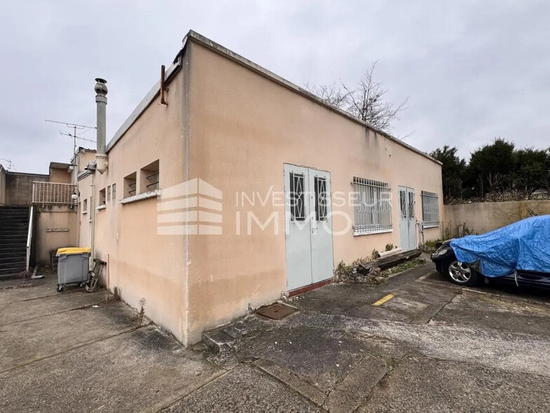 Local d'activités dans Villeparisis à vendre - Photo de l’immeuble – Image 1 sur 4