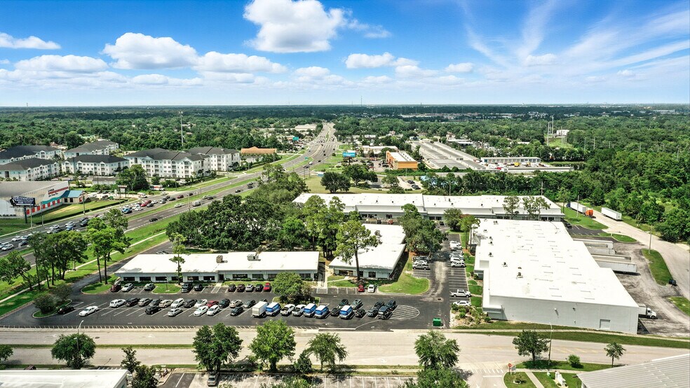 701 S Kirkman Rd, Orlando, FL à louer - Photo de l’immeuble – Image 3 sur 19