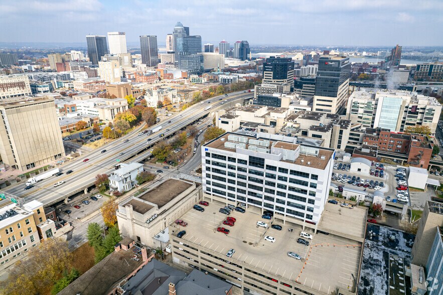 210 E Gray St, Louisville, KY à louer - Aérien – Image 3 sur 7