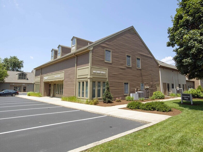 600 Eden Rd, Lancaster, PA à louer - Photo de l’immeuble – Image 2 sur 7