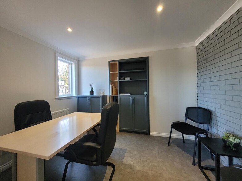 Unit 22 Bog Road Industrial Estate, Laurieston, Falkirk à vendre - Photo de l’immeuble – Image 2 sur 10