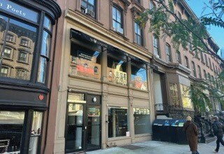 142 Montague St, Brooklyn, NY à louer - Photo de l’immeuble – Image 1 sur 2