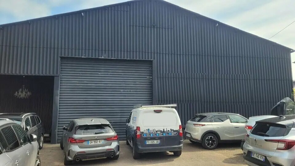 Local d'activités dans Déville-lès-Rouen à vendre - Photo de l’immeuble – Image 2 sur 15