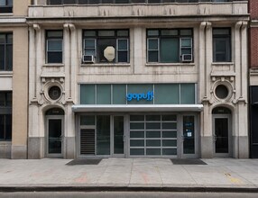 323-325 W 37th St, New York, NY à louer Photo intérieure– Image 1 sur 2