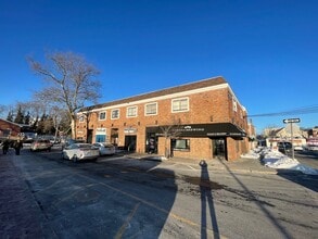 50 Gerard St, Huntington, NY à louer Photo de l’immeuble– Image 1 sur 2