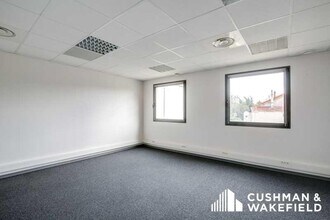 18 Rue Elie Pelas, Marseille à louer Photo intérieure– Image 2 sur 4