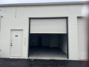 174 Semoran Commerce Pl, Apopka, FL à louer Photo intérieure– Image 2 sur 6