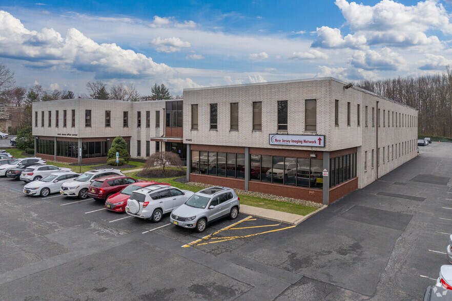 1140 Bloomfield Ave, West Caldwell, NJ à louer - Photo principale – Image 1 sur 4