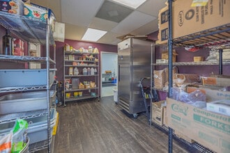 3865 Sweeten Creek Rd, Arden, NC à louer Photo intérieure– Image 2 sur 10