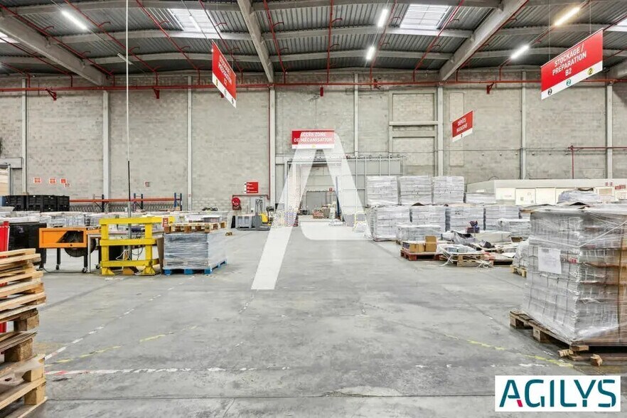 Industriel/Logistique dans Roissy-en-Brie à louer - Photo de l’immeuble – Image 2 sur 6