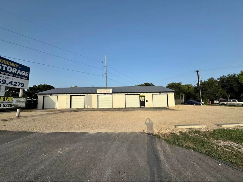 10229 FM 725, Mcqueeney, TX à louer - Photo principale – Image 1 sur 1