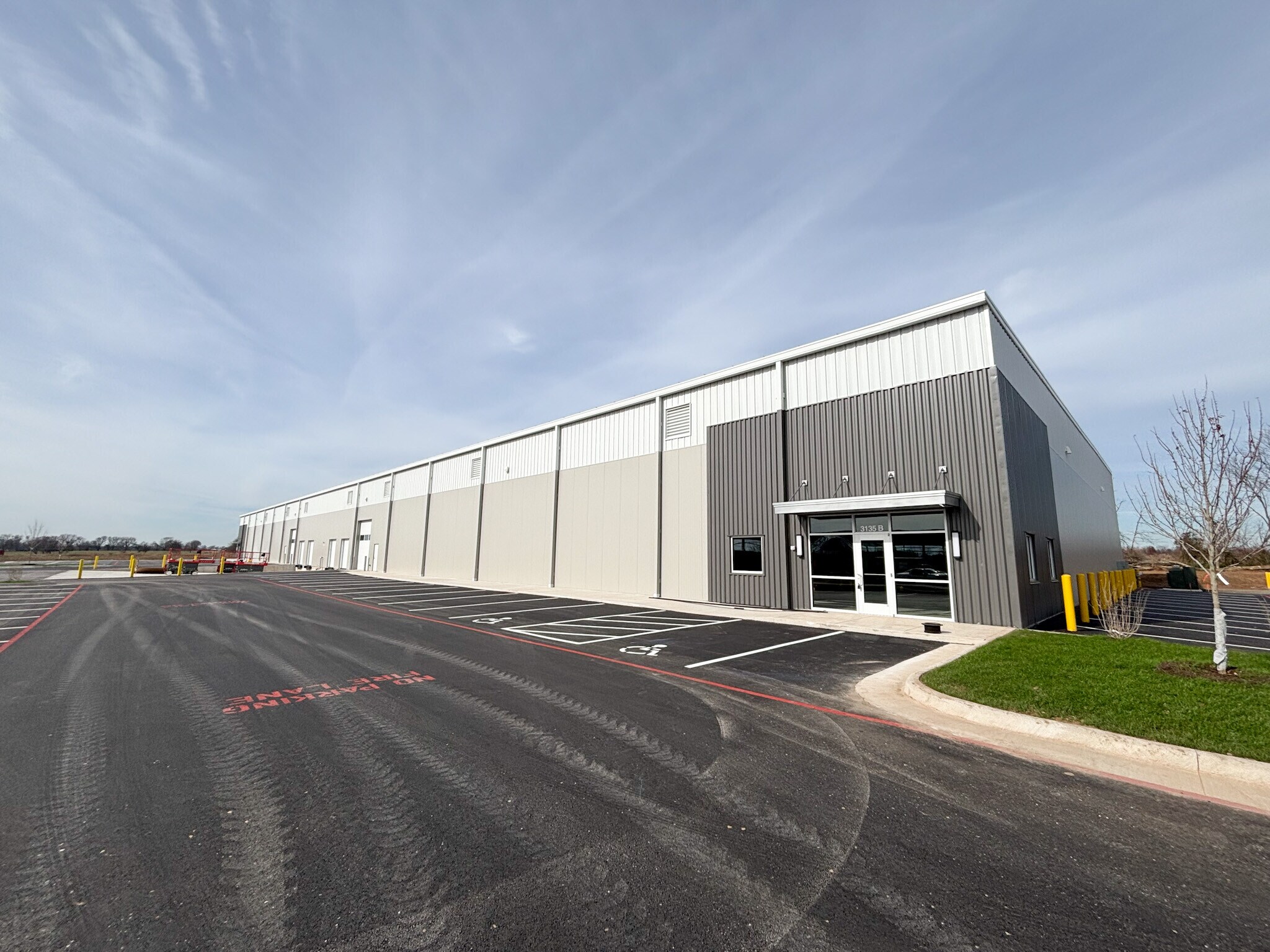 3135 Hankins Rd, Republic, MO à louer Photo de l’immeuble– Image 1 sur 18