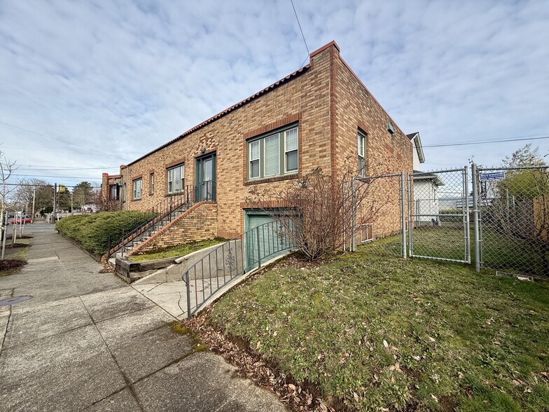 5402 SE Foster Rd, Portland, OR à vendre - Photo de l’immeuble – Image 2 sur 7
